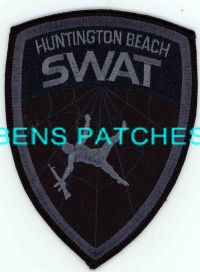 CALIFORNIA,HUNTINGTON BEACH POLICE SWAT SUBDUED 1
